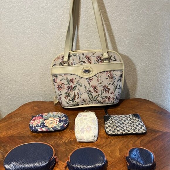 Vintage‎ Ivory and Floral Tapestry Purse  by Carryland plus Coin Purses - Picture 1 of 8